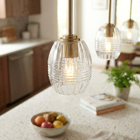 Vista - Single Pendant Chain Hanging Light - Clear / Gold